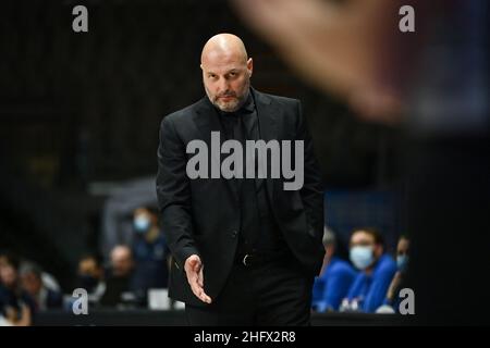 Massimo Paolone/Lapresse 28 mars 2021 Bologna, Italie panier sport Virtus Bologna vs Fortitudo Bologna - LBA Serie A UnipolSai - Virtus Arena dans la photo: Alexandar Djordjevic (Virtus Segafredo Bologna) regarde sur Banque D'Images