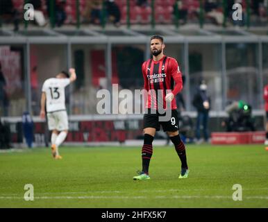 Oliver Giroud (AC Milan) pendant le championnat italien Serie Un match de football entre AC Milan et Spezia Calcio le 17 janvier 2022 au stade San Siro à Milan, Italie - photo Nderim Kaceli / DPPI Banque D'Images