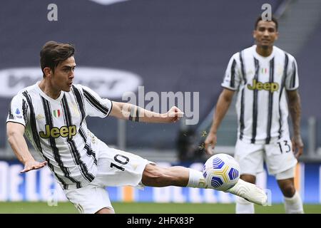 Marco Alpozzi/Lapresse 11 avril 2020 Turin, Italie football sportif Juventus vs Gênes - Ligue italienne de championnat de football A TIM 2020/2021 - Allianz Stadium in the pic: Paulo Dybala (Juventus F.C.); Banque D'Images