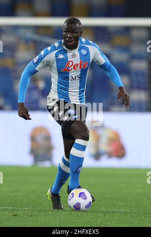 Alessandro Garofalo/Lapresse 22 avril 2021 Naples, Italie football sportif Napoli vs Lazio - Ligue italienne de football A TIM 2020/2021 - Stade Diego Armando Maradona.Dans la photo: Kalidou Koulibaly (SSC Napoli) Banque D'Images