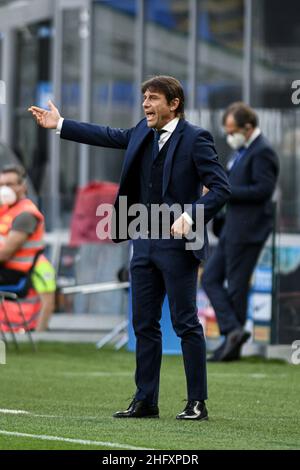 Foto Piero Cruciatti / Lapresse 08/05/21 - Milano, Italia Sport, Calcio Inter vs Sampdoria - Campionato italiano di calcio série A TIM 2020-2021 - San Siro Stadium Nella foto:Antonio Conte Foto Piero Cruciatti / Lapresse 08/05/21 - Milan, Italie Sport, Soccer Inter vs Sampdoria - Championnat italien de football 2020-2021 au stade Meazza sur la photo: Antonio Conte Banque D'Images