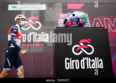 Alessandro Bremec/Lapresse 11 mai 2021 Italie Sport Cyclisme Giro d'Italia 2021 - 104th Edition - Stage 4 - de Piacenza à Sestola dans le pic: Un moment avant le début de la course Banque D'Images