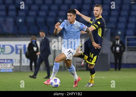 Fabrizio Corradetti / Lapresse 12st mai 2021 Rome, Italie football Lazio vs Parme - Championnat italien de football Ligue A TIM 2020/2021 - Stade Olimpico dans la photo: Joaquin Correa (SS Lazio) Jasmin Kurtic (Parme) Banque D'Images