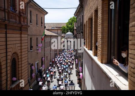 Alessandro Bremec/Lapresse 21 mai 2021 Italie Sport Cyclisme Giro d'Italia 2021 - 104th Edition - Stage 13 - de Ravenne à Vérone dans la photo: Début Banque D'Images