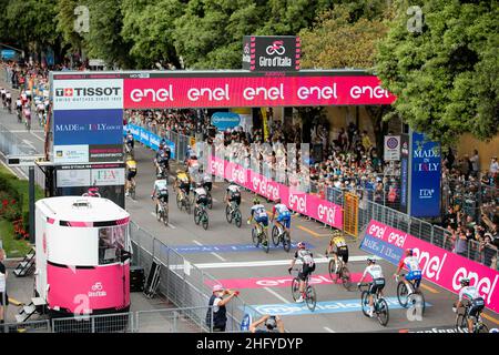 Alessandro Bremec/Lapresse 21 mai 2021 Italie Sport Cyclisme Giro d'Italia 2021 - 104th Edition - Stage 13 - de Ravenne à Vérone dans la photo: Arrivée Banque D'Images