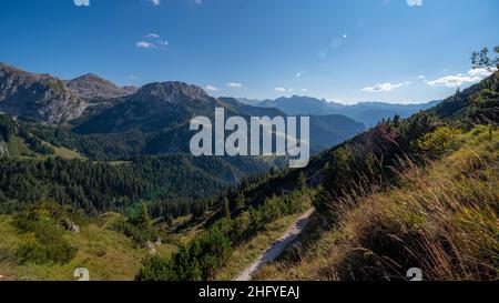 Alpen, Berchtesgadener Land im Sommer BEI blauem Himmel und schöner Sicht Banque D'Images