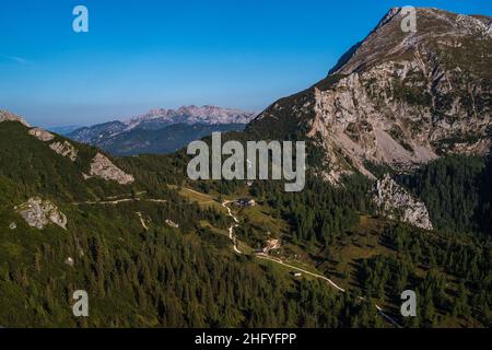 Alpen, Berchtesgadener Land im Sommer BEI blauem Himmel und schöner Sicht Banque D'Images