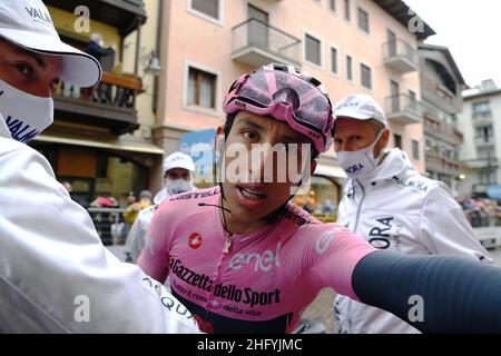 Marco Alpozzi/Lapresse 24 mai 2021 Cortina d'Ampezzo, Italie Sport Cycling Giro d'Italia 2021 - 104th Edition - Stage 16 - de Sacile à Cortina d'Ampezzo dans le pic: BERNAL GOMEZ Egan Arley (col) (INEOS GRENADIERS) vainqueur de la scène Banque D'Images