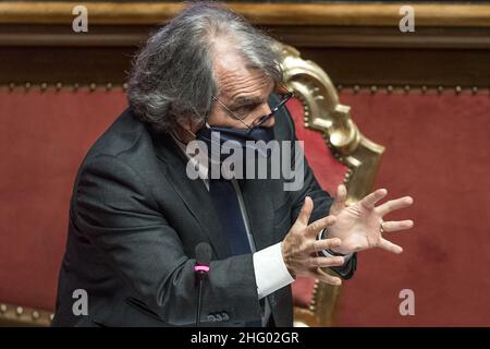 Roberto Monaldo / Lapresse 17-06-2021 Rome (Italie) Sénat - heure des questions sur le pic Renato Brunetta Banque D'Images