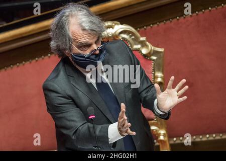 Roberto Monaldo / Lapresse 17-06-2021 Rome (Italie) Sénat - heure des questions sur le pic Renato Brunetta Banque D'Images