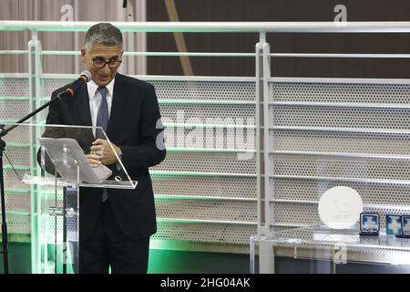 Cecilia Fabiano/ Lapresse 22 juin 2021 Roma (Italie) Actualités : Présentation au Musée de la monnaie à Rome de la pièce d'argent dédiée aux professions de la santé, émise par le MEF et minée par la monnaie italienne dans le cadre de la Collection numismatique 2021 dans le pic : Paolo Aielli Banque D'Images