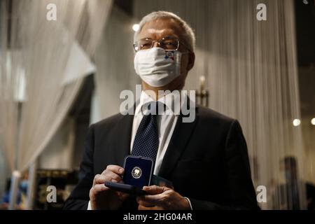 Cecilia Fabiano/ Lapresse 22 juin 2021 Roma (Italie) Actualités : Présentation au Musée de la monnaie à Rome de la pièce d'argent dédiée aux professions de la santé, émise par le MEF et minée par la monnaie italienne dans le cadre de la Collection Numismatique 2021 dans le pic : Daniele Franco Banque D'Images