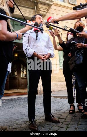 Mauro Scrobogna /Lapresse 01 juillet 2021 et#xA0; Rome, Italie politique Lega - Salvini point de presse sur la photo: Matteo Salvini, chef de la Ligue, pendant le point de presse habituel près du Sénat Banque D'Images