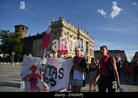 Marco Alpozzi/Lapresse 01 juillet 2021, Turin, Italie Actualités manifestation féministe #NonUniDiMeno, 'juillet 1st Transféministe et transnational - Amour et colère contre l'attaque patriarcale!' Banque D'Images