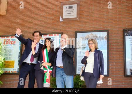 Mauro Scrobogna /Lapresse 05 juillet 2021 et#xA0; Rome, Italie plaque d'information en l'honneur d'Ennio Morricone à l'auditorium de musique sur la photo :Cérémonie d'inauguration de la plaque en l'honneur d'Ennio Morricone au Parco della Musica, le maire Virginia Raggi et les fils du Maestro Andrea, Marco et Alessandra étaient présents Banque D'Images