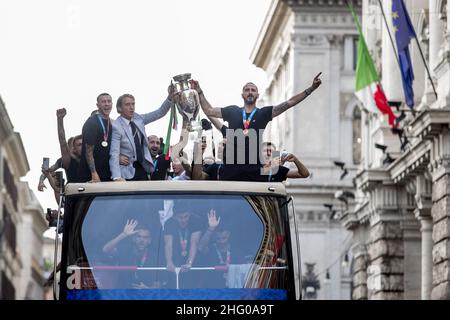 Roberto Monaldo / Lapresse 12-07-2021 Rome (Italie) l'équipe nationale championne européenne accueille les fans de la ville dans le cadre du pic, le bus de l'équipe nationale italienne Banque D'Images