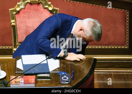 Mauro Scrobogna /Lapresse 22 juillet 2021 Rome, Italie Sénat politique - heure des questions sur la photo : le ministre de la Défense Lorenzo Guérini Banque D'Images