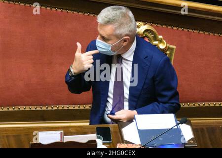 Mauro Scrobogna /Lapresse 22 juillet 2021 Rome, Italie Sénat politique - heure des questions sur la photo : le ministre de la Défense Lorenzo Guérini Banque D'Images