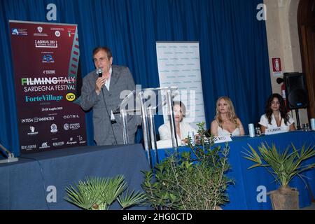 Foto Matteo Rasero/Lapresse 22 Luglio 2021 - Santa Margherita di Pula, Italia Spittacolo tournage Italie Festival Sardegna 2021 - 4a edizione Conferenza stampa di presentazione Nella foto:Lorenzo Giannuzzi photo Matteo Rasero/Lapresse 22 juillet 2020 - Santa Margherita di Pula, Italie film de divertissement Italie Festival de la Sardaigne 2021 - édition 4th Conférence de presse dans le cadre de la photo: Lorenzo Giannuzzi Banque D'Images