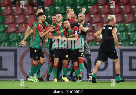 Foto Roberto Settonce/Andrea Pomponi/LaPresse08 Agosto 2021 Terni (TR), Italia sport calcio Ternana vs Avellino - Coppa Italia 2021/2022 - Stadio Libero Liberati Nella foto: Furlan esultanzaPhotocopie Roberto Settonce/Andrea Pomponi/LaPresseAout 08, 2021 Terni(TR), Italie, Sport Lizina - Sport italien - coupe de football 2021/2022Objectif de célébration Furlan Banque D'Images