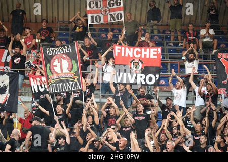 Foto Tano Pecoraro/Lapresse 23 agosto 2021 - Genova, Italia Sport, Calcio Sampdoria vs Milan - Campionato italiano di calcio Serie A TIM 2021/2022 - Stadio Luigi FerrarisNella foto:TifosiPhoto Tano Pecoraro/Lapresse 23 août 2021 - Gênes, Italie Sport, Soccer Sampdoria vs Milan - série italienne Championnat De football 2021/2022 - Stade Luigi Ferraris.in la photo: Supporters Banque D'Images