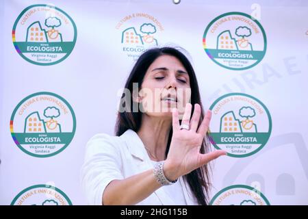 Mauro Scrobogna /Lapresse 26 août 2021 Rome, Italie politique élections municipales Rome - Présentation de la liste Ecodigital de Rome écologiste pour le maire Raggi sur la photo: Virginia Raggi lors de la présentation de la liste qui soutient Virginia Raggi pour un second mandat Banque D'Images