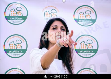 Mauro Scrobogna /Lapresse 26 août 2021 Rome, Italie politique élections municipales Rome - Présentation de la liste Ecodigital de Rome écologiste pour le maire Raggi sur la photo: Virginia Raggi lors de la présentation de la liste qui soutient Virginia Raggi pour un second mandat Banque D'Images