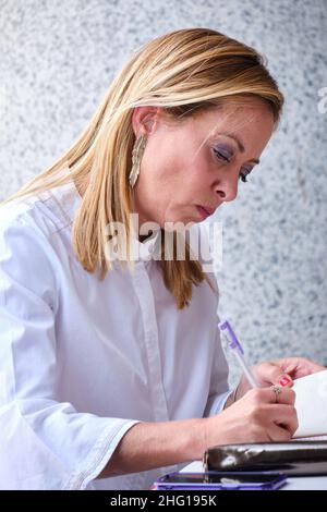 Mauro Scrobogna /Lapresse 07 septembre 2021 Rome, Italie politique élections municipales à Rome - Michetti centre de campagne électorale à droite dans la photo: Le chef de Fratelli d’Italia Giorgia Meloni lors de la présentation des listes de l’IED pour les élections municipales Banque D'Images