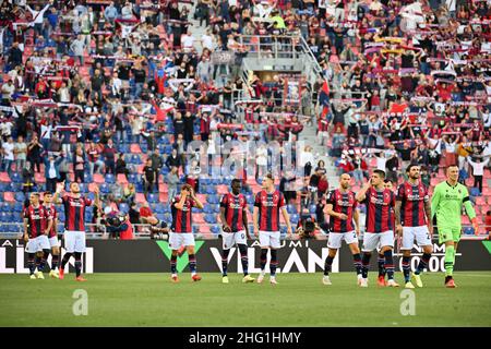 Massimo Paolone/Lapresse 21 septembre 2021 Bologna, Italie football Bologna vs Gênes - Ligue italienne de football A TIM 2021/2022 - Stade Renato Dall'Ara dans le pic: Bologna entrer dans le terrain de football pour le match Banque D'Images