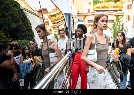 Claudio Furlan/Lapresse le 22 septembre 2021 Milano (Italie) nouvelles invités et influenceurs au salon de mode Alberta Ferretti pour la semaine de la mode de Milan Banque D'Images