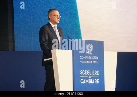 Mauro Scrobogna /Lapresse 23 septembre 2021 et#xA0; Rome, Italie Assemblée de la Confindustrie de l'économie 2021 sur la photo : le Président de la Confindustria Carlo Bonomi pendant son discours Banque D'Images