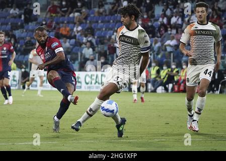 Lapresse/Alessandro Tocco 1 octobre 2021 Cagliari (Italie) Sport Soccer Cagliari Calcio vs Venezia FC League A TIM 2021/2022 "Unipol Domus" Stadium&#xA0; sur la photo: JOAO PEDRO 10 (Cagliari Calcio); Banque D'Images