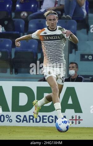 Lapresse/Alessandro Tocco 1 octobre 2021 Cagliari (Italie) Sport Soccer Cagliari Calcio vs Venezia FC League A TIM 2021/2022 "Unipol Domus" Stadium&#xA0; sur la photo: Dennis Johnsen (Venezia FC); Banque D'Images