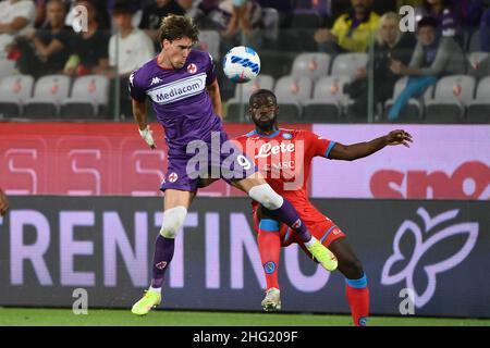 Foto Alfredo Falcone / LaPresse03 Ottobre 2021 Firenze, ItaliaSport CalcioFiorentina - Napoli - Campionato di Calcio série A 2021/2022 - Stadio Artemio Franchi di FirenzeNella foto:VlahovicPhoto Alfredo Falcone / LaPresseOctober 03, 2021 Florence, ItalySport SoccerFiorentina - Napoli - Ligue italienne de football A 2021/2022 - Stade Artemio Franchi de FlorenceIn le pic: vlahovic Banque D'Images