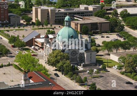 Cœur sacré Église catholique vue aérienne.Dayton, Ohio, États-Unis. Banque D'Images