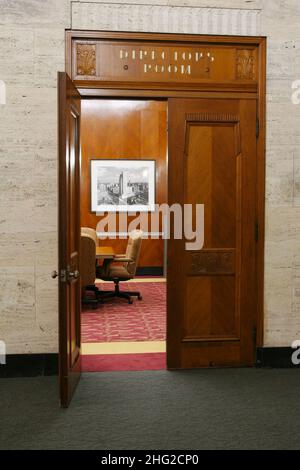 Portes de la salle de conférence de la salle Directors.Style art déco.Liberty Tower, Dayton, Ohio, États-Unis. Banque D'Images