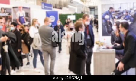 Des personnes abstraites ont été attirées au salon d'exposition de l'expo.Salon d'affaires ou salon de l'emploi.Contexte du concept d'entreprise. Banque D'Images