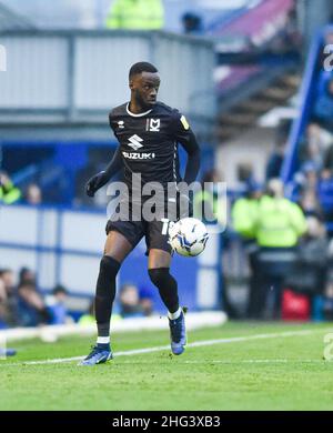 Mohamed EISA de MK Dons qui a marqué leur premier but lors du match de la Sky Bet League One entre Portsmouth et Milton Keynes Dons à Fratton Park , Portsmouth, Royaume-Uni - 15th janvier 2022 - usage éditorial uniquement.Pas de merchandising.Pour les images de football, les restrictions FA et Premier League s'appliquent inc. Aucune utilisation Internet/mobile sans licence FAPL - pour plus de détails, contactez football Dataco Banque D'Images