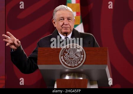 Non exclusif: MEXICO, MEXIQUE - 17 JANVIER 2022: Le Président du Mexique, Andres Manuel Lopez Obrador, réapparaît dans le cadre du briefing quotidien du matin Banque D'Images