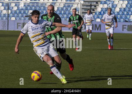 Reggio Emilia, Italie.16th janvier 2022.Reggio Emilia (RE), Italia, 16 Gennaio 2022, Mapei Stadium - Citta del Tricolor, 22Â° giornata Campionato Serie A Tim 2021/2022, incontro tra le escadron del Sassuolo Calcio e dell'Hellas Verona, nella foto: 99 Giovanni Simeone Credit: Independent photo Agency/Alay Live News Banque D'Images