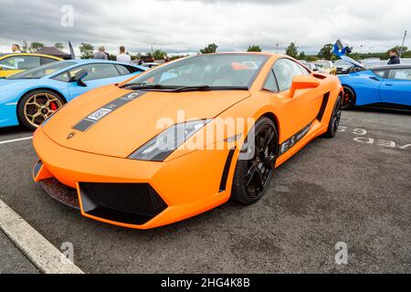 Darlington, Royaume-Uni; 23rd août 2020 : lamborghini est garée à un salon de l'auto Banque D'Images