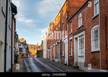 Maison en bois encadrée sur la voie du clocher en début de matinée.Ludlow, Shropshire, Angleterre Banque D'Images