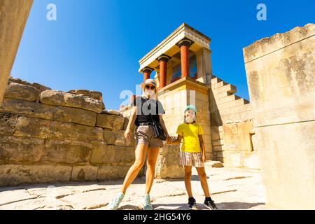 Vue imprenable sur les ruines du palais de Knossos en Crète, Héraklion, Grèce Banque D'Images