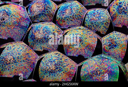 Réfractant la lumière sur la surface du film à bulles Banque D'Images