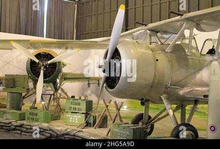 Exposition d'avions militaires d'époque au Musée de l'aviation militaire, au musée de la Royal Thai Air Force Don Mueang. Banque D'Images