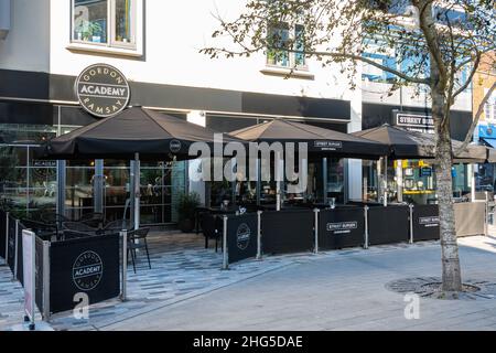 Gordon Ramsey Academy Street Burger Restaurant dans le centre-ville de Woking, Surrey, Angleterre, Royaume-Uni Banque D'Images