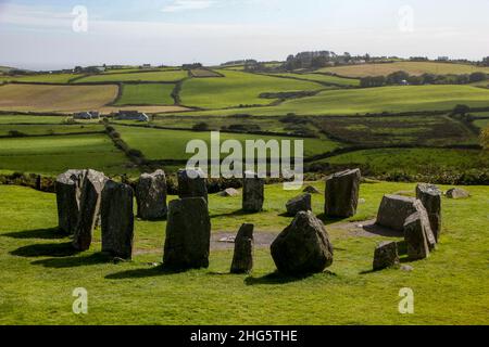 Drombeg Stone Circle près de Glandore, Comté de Cork, Irlande Banque D'Images