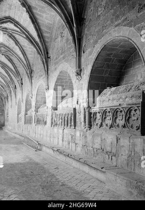 Sepulgars del claustre del Reial Monestir de Santa Maria de Santes Creus (culture). Banque D'Images