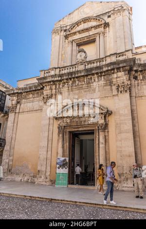 Église de Saint Philippe l'Apôtre ressemble à la plupart des autres cathédrale de 1700s.Cette église a été construite sur les vestiges d'une synagogue médiévale Banque D'Images