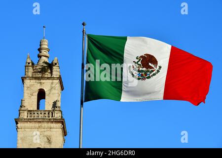 Drapeau du mexique, Mérida, État de Yucatán, Mexique, Amérique du Nord Banque D'Images